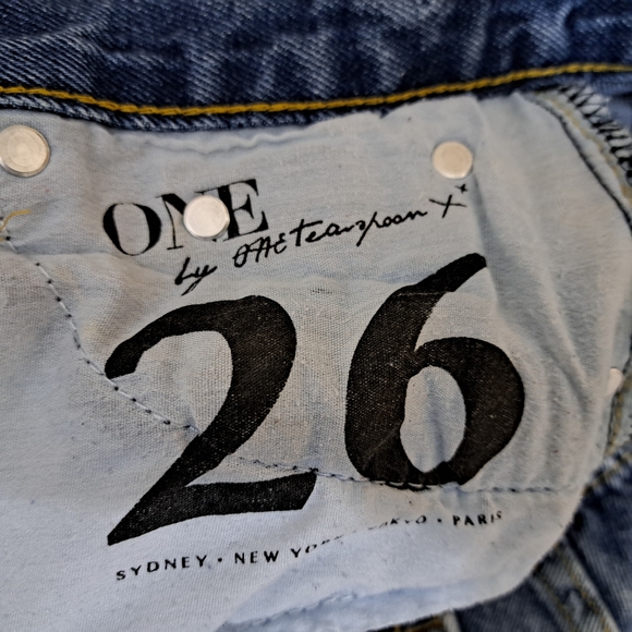 One teaspoon - Picture 8 of 9